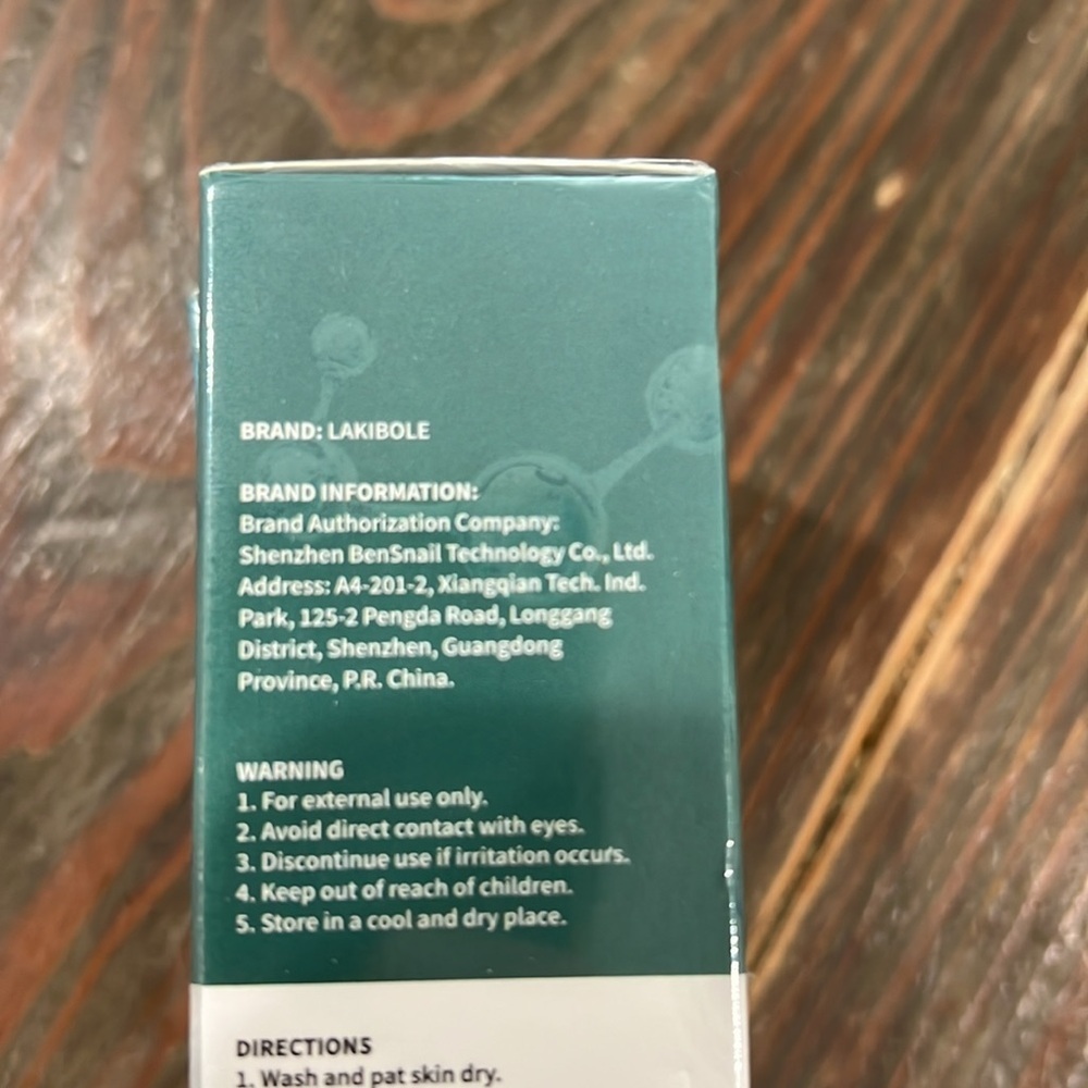 Lakibole 1 fl oz Niacinamide Serum with Hyaluronic Acid - Green and White. NIB! - Picture 4 of 9